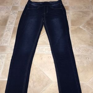 🔥Never Worn🔥 Girls blue skinny jeggings